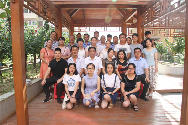 又是一年金秋季，助學(xué)圓夢暖人心----2017年寶業(yè)集團(tuán)“金秋助學(xué)”活動圓滿結(jié)束